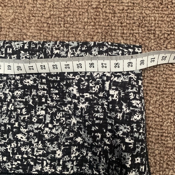 Lululemon Floral Alpine White Black Leggings - Picture 5 of 5